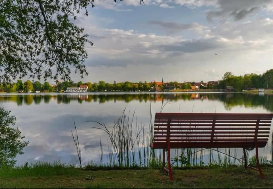 Ferien Direkt Am Wasser Mit Hund Krakow am See Dış mekan fotoğraf